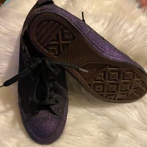 Very Rare Limited Edition Converse Full glitter low top All Stars!!! Size Wns 8!